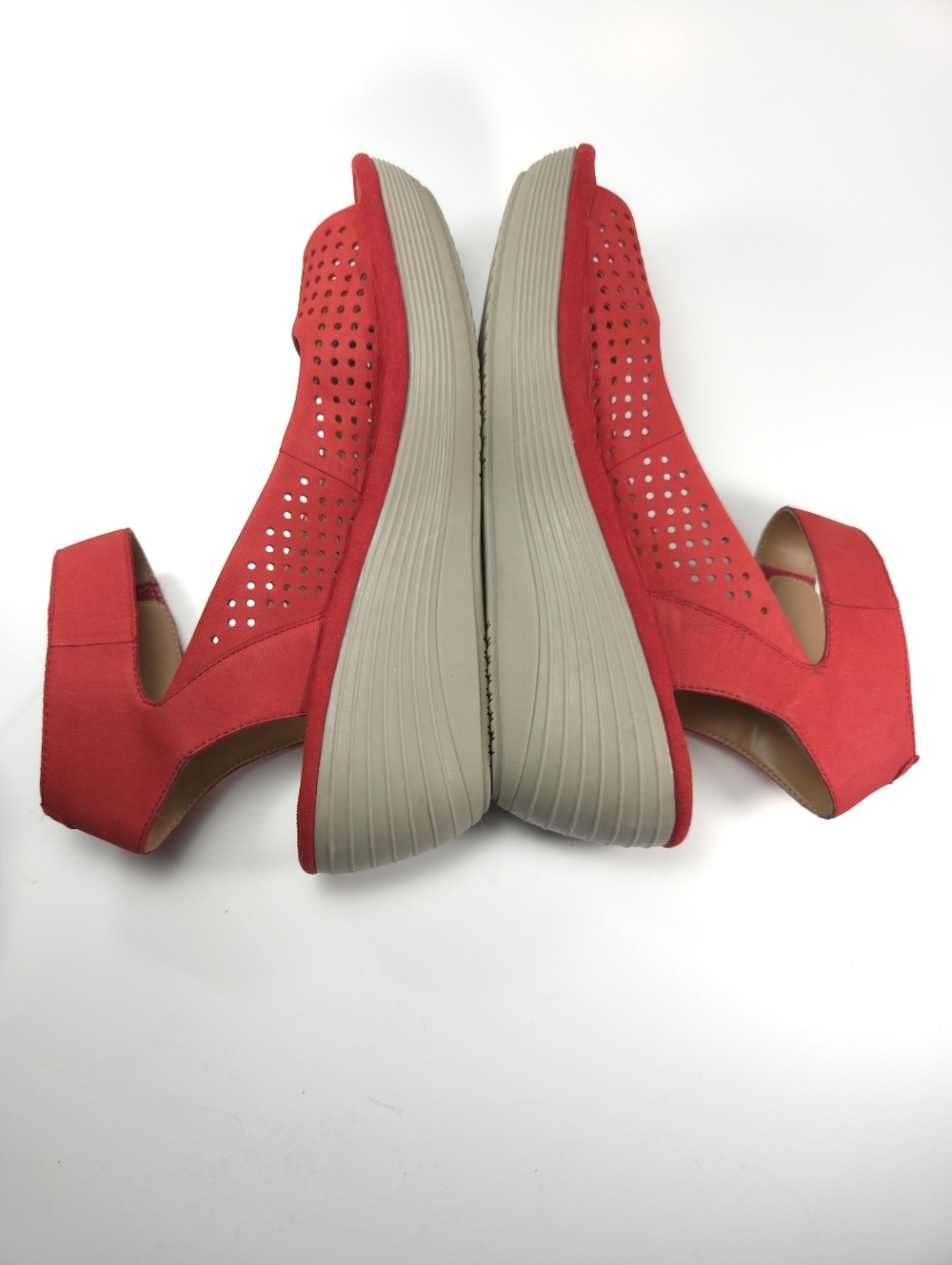 Clarks Reedly Salene Red Perforated Leather Peep‑Toe Wedge Sandals W 8.5 - Picture 12 of 16